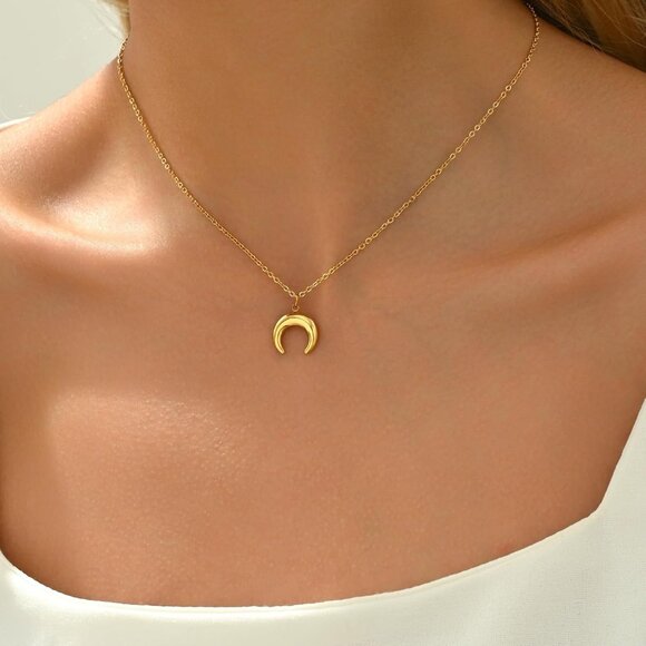 ⚡Gold Necklace for Women 18K Gold Plated Crescent Moon Sun Shoe Horn Pendant - Picture 2 of 7